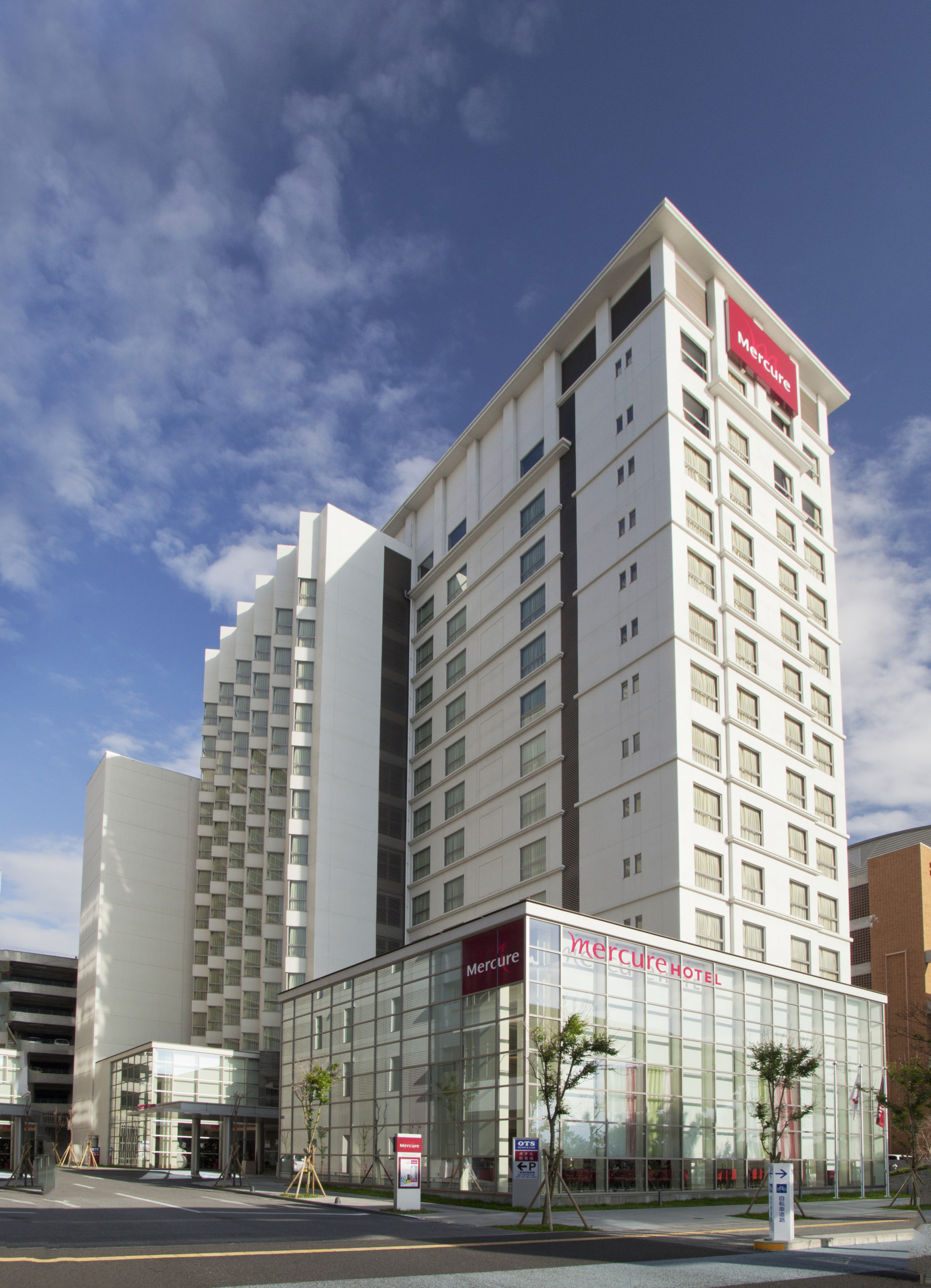 メルキュールホテル外観