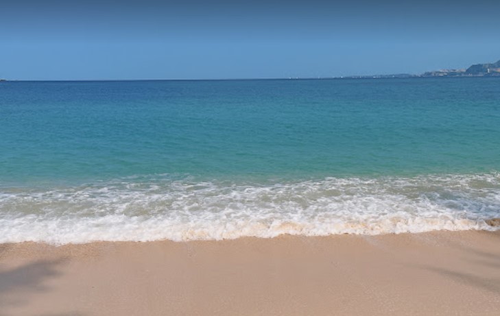 ウィードビーチ