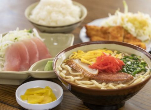 沖縄料理食堂